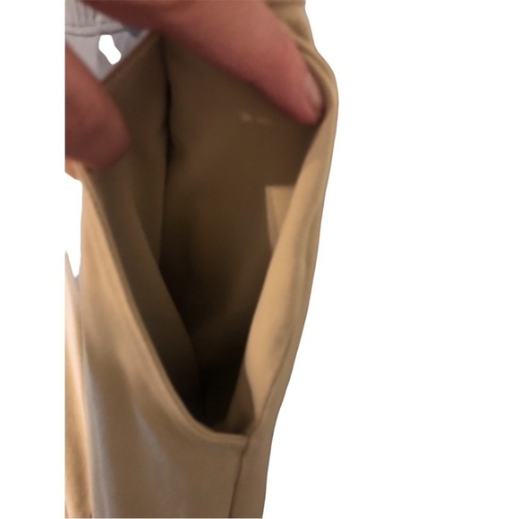 LL Bean Perfect Fit Straight Leg Pull On Business Casual Pocketed Tan Pants M - Picture 2 of 12